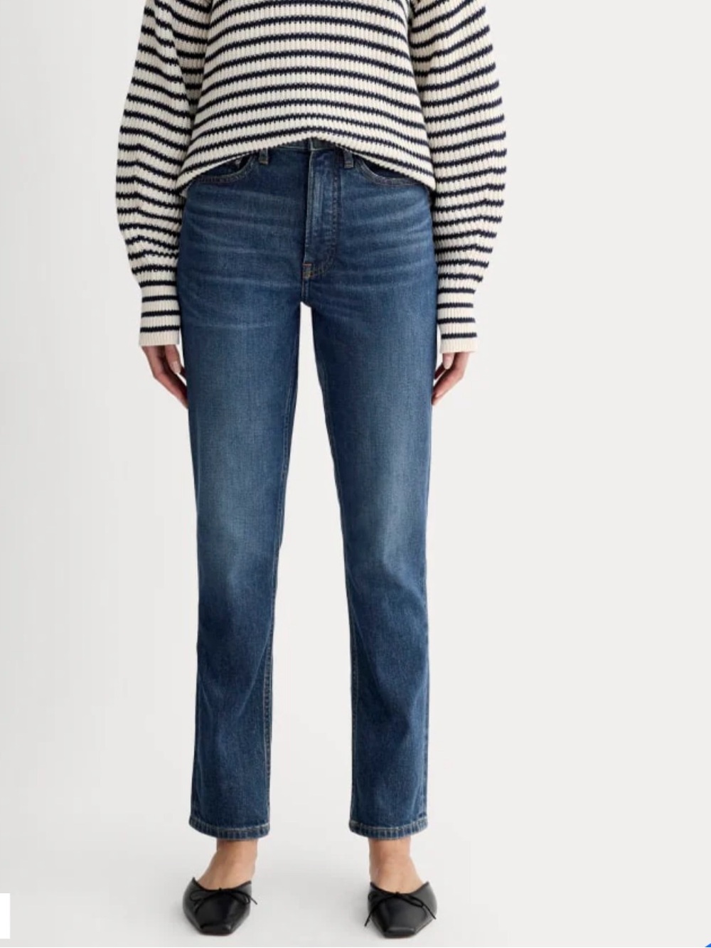 Everlane Curvy cheeky Jeans in Dark Blue Wash